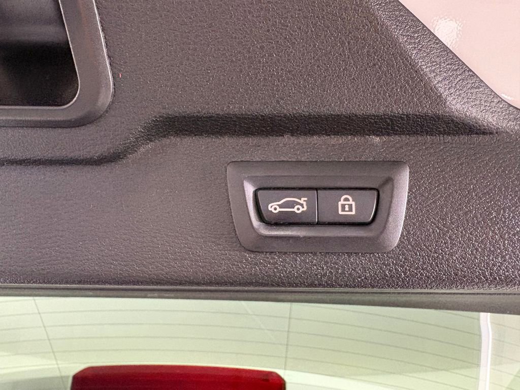 Used 2017 BMW X5 xDrive40e image 34