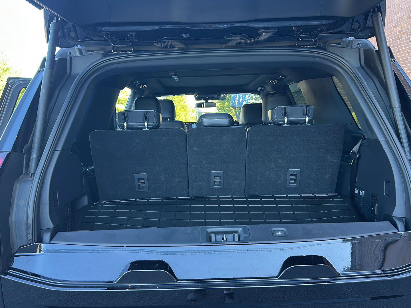 Certified 2025 Ford Expedition Platinum w/ Stealth Appearance Package AWD/4WD image 27