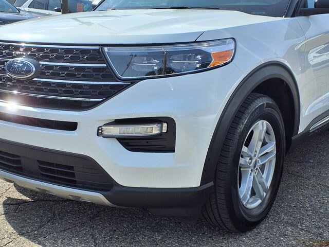 Certified 2024 Ford Explorer XLT w/ Equipment Group 202A AWD/4WD image 29