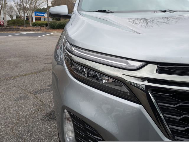 Used 2023 Chevrolet Equinox RS w/ RS Leather Package image 11