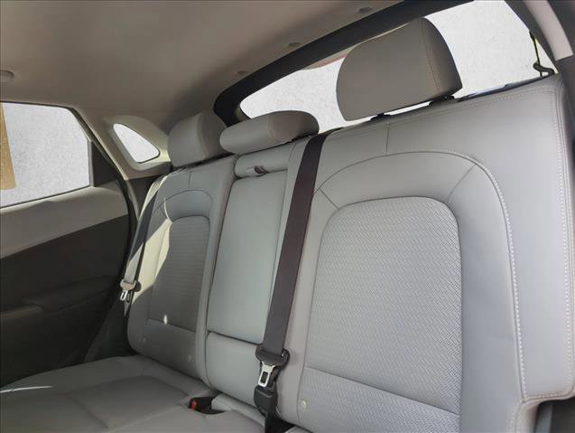 Used 2021 Hyundai Kona Limited image 22