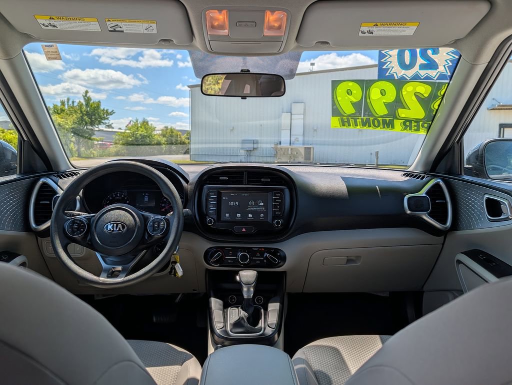 Used 2020 Kia Soul LX FWD image 6