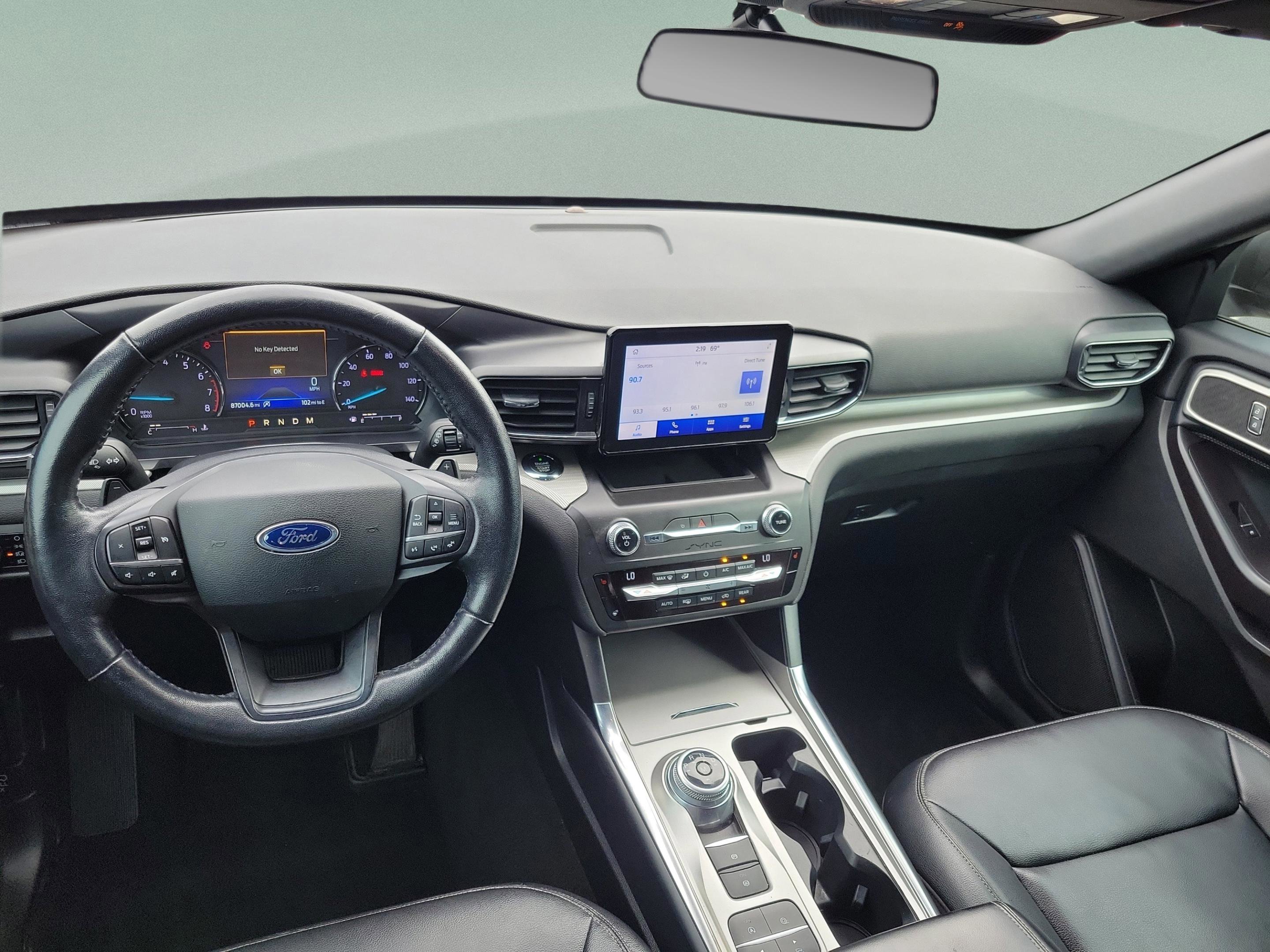 Certified 2020 Ford Explorer XLT w/ Equipment Group 202A image 19