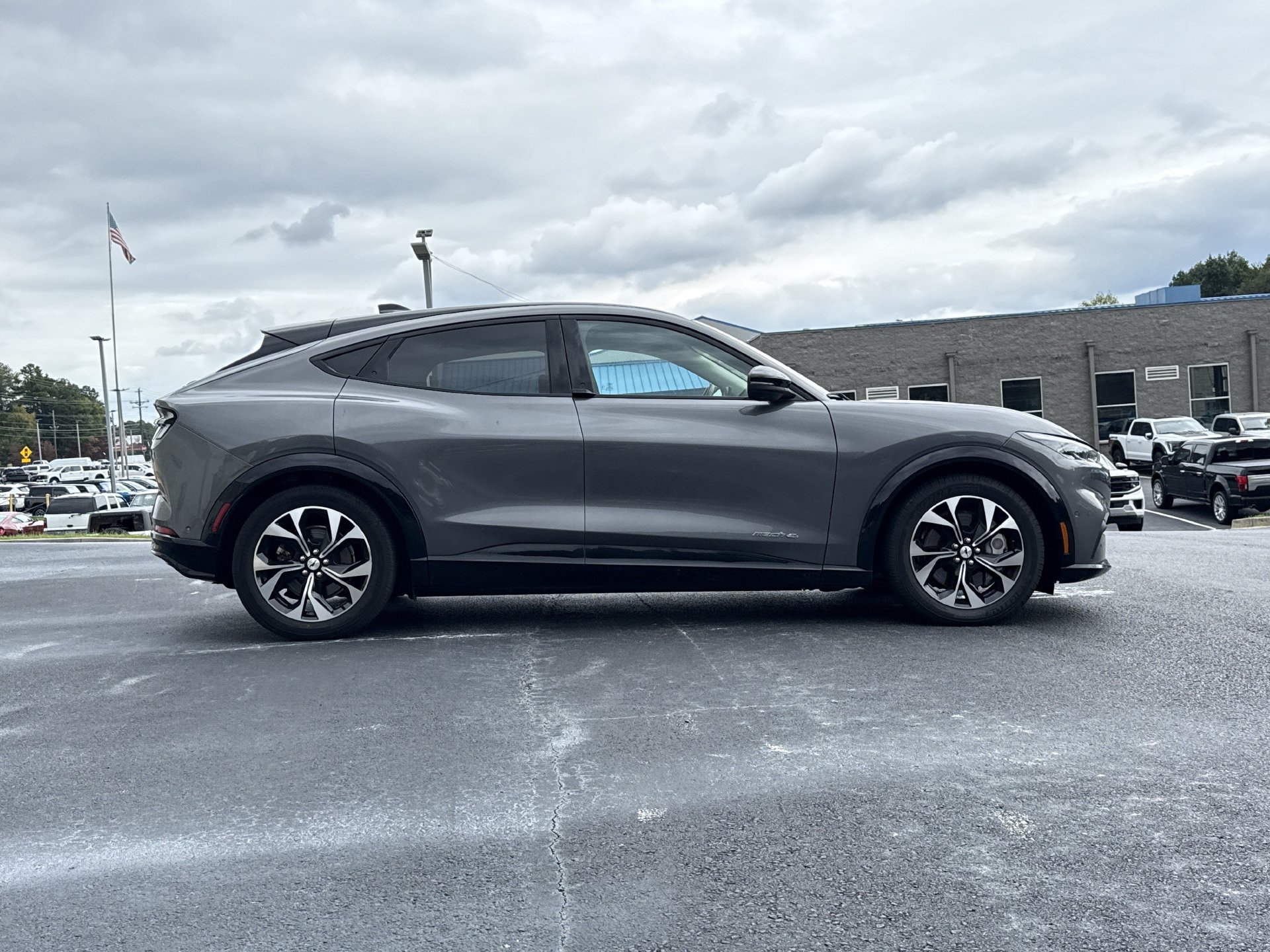 Certified 2023 Ford Mustang Mach-E Premium AWD/4WD image 28