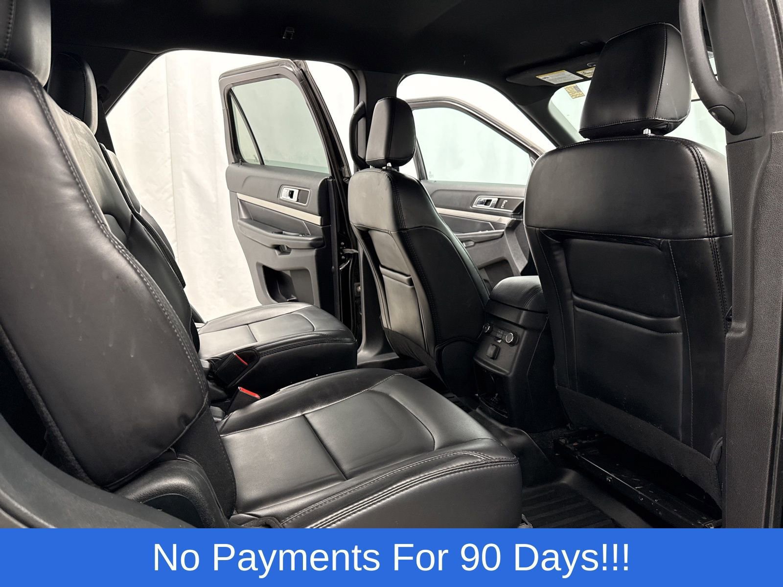 Certified 2019 Ford Explorer XLT w/ Equipment Group 202A image 31