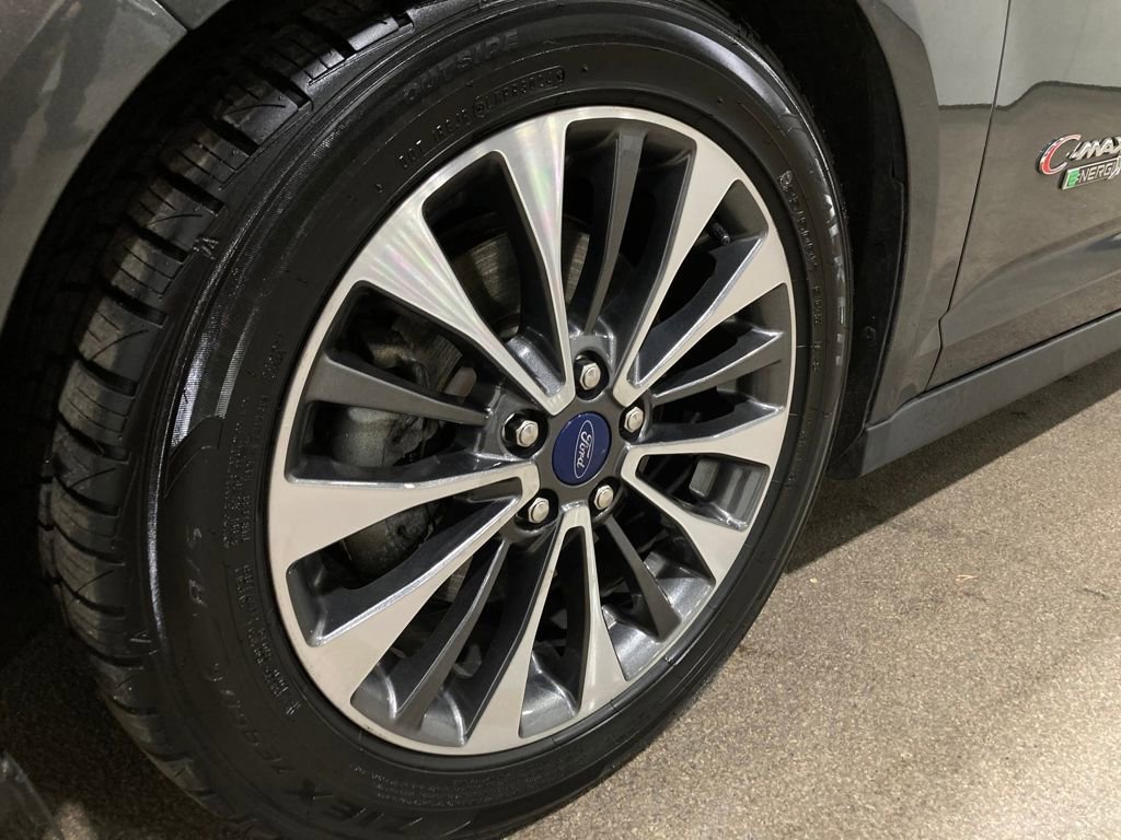 Certified 2017 Ford C-MAX Energi Titanium w/ Equipment Group 501A image 17