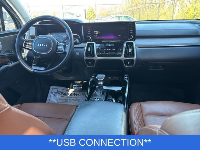 Used 2023 Kia Sorento SX Prestige image 10