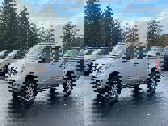 Used 2017 Nissan Frontier SV image 8