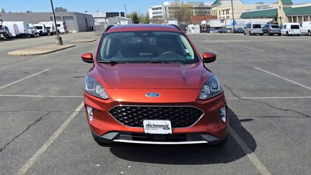 Certified 2020 Ford Escape SEL image 9