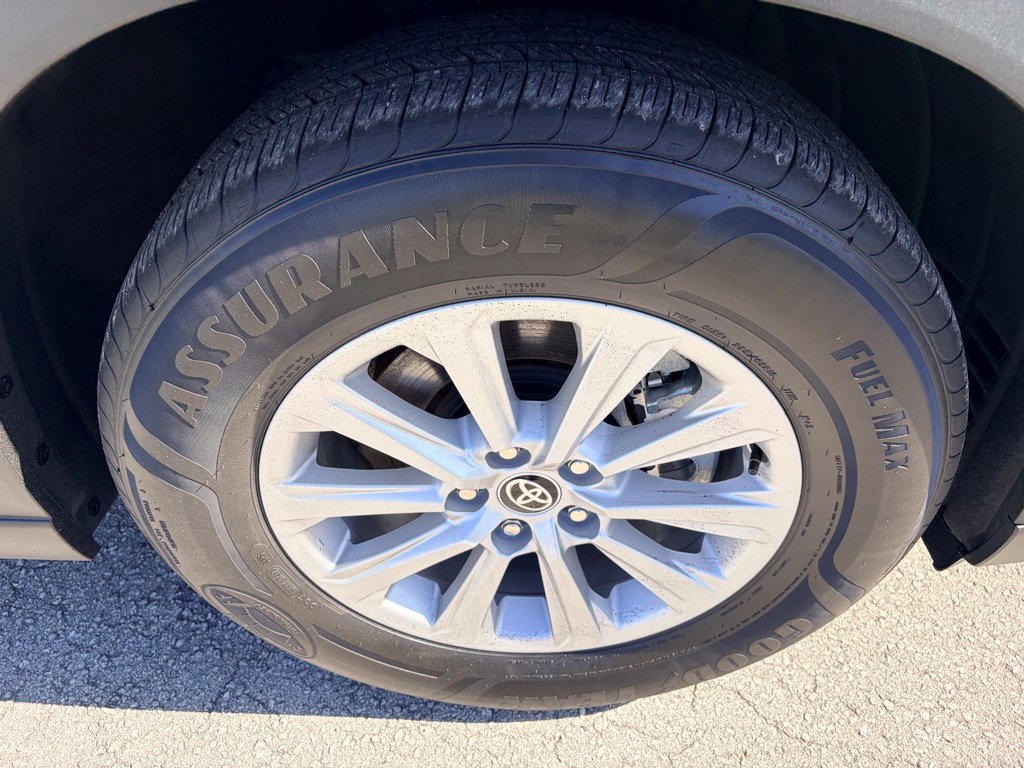 Used 2026 Toyota Grand Highlander FWD image 31
