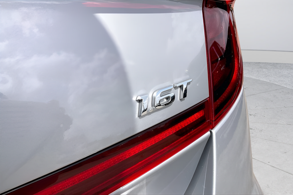 Used 2023 Hyundai Sonata SEL Plus FWD image 32