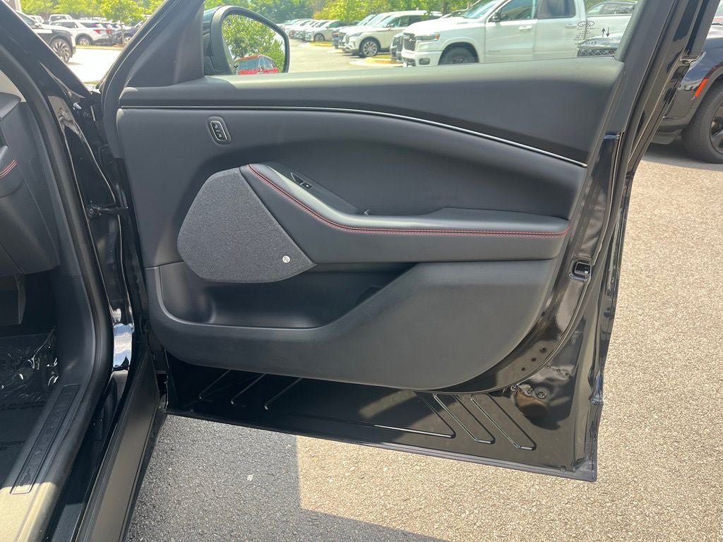 Certified 2025 Ford Mustang Mach-E Premium w/ Sport Appearance Package AWD/4WD image 24
