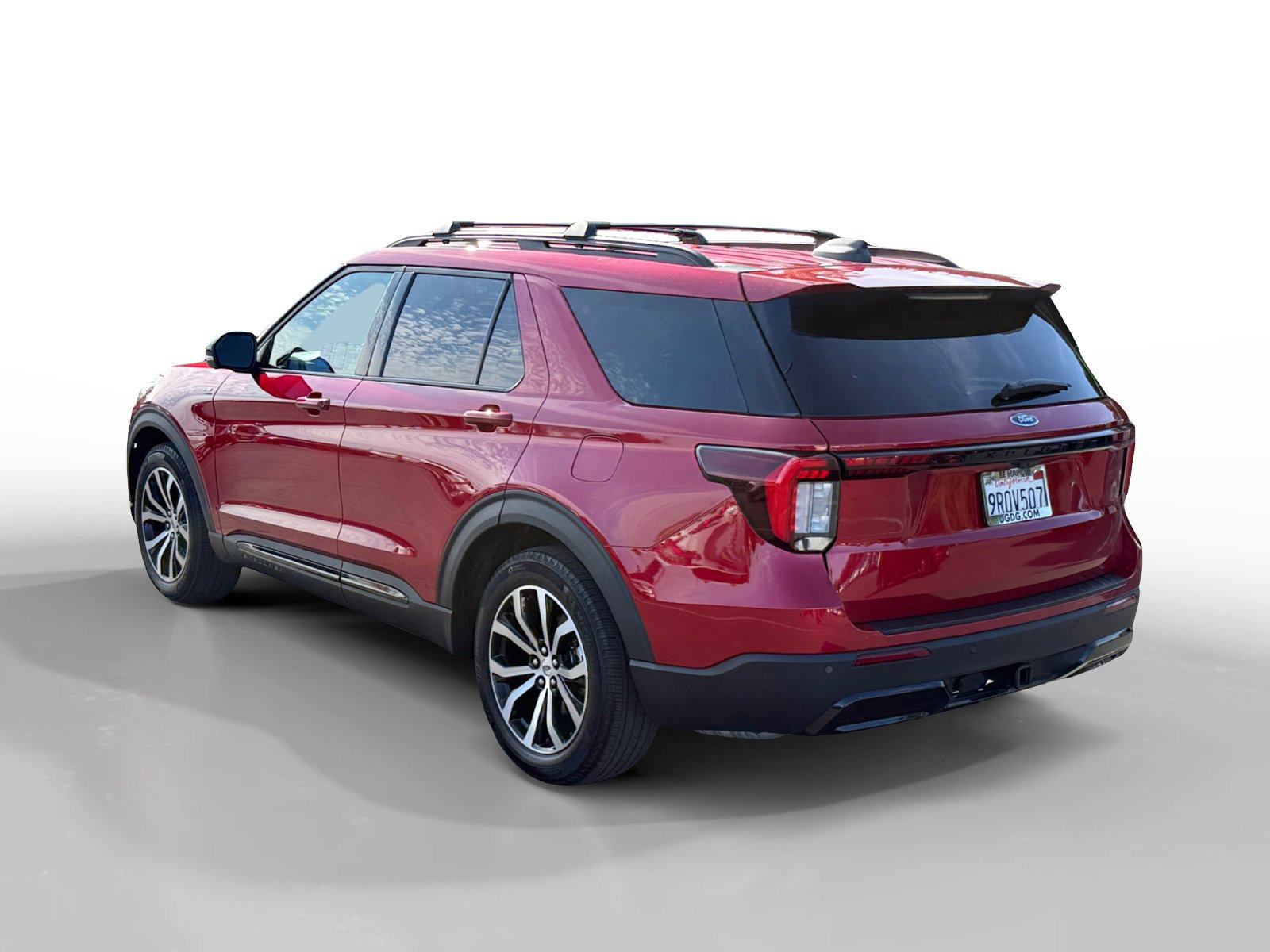 Certified 2025 Ford Explorer ST-Line image 5
