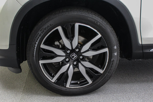 Used 2019 Honda Pilot Touring image 27