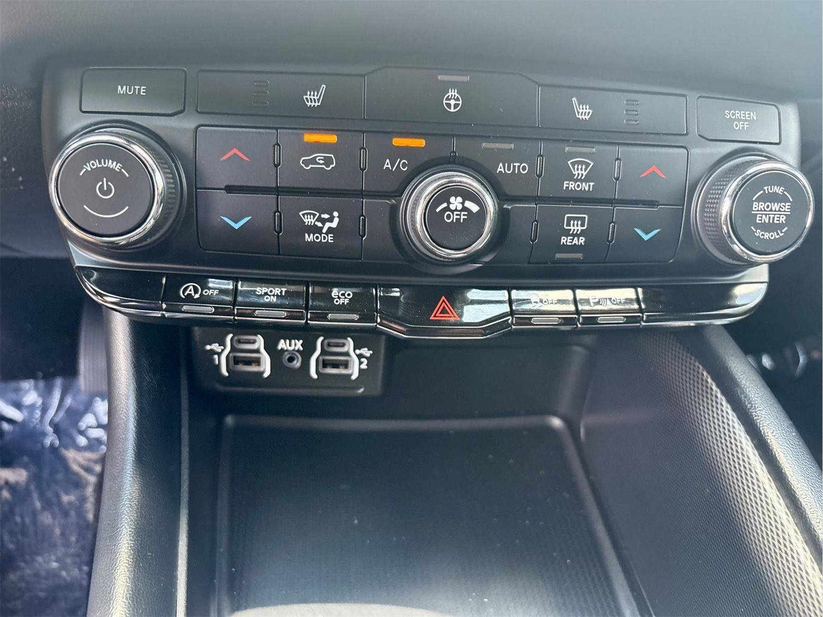 Used 2023 Dodge Durango GT AWD/4WD image 13