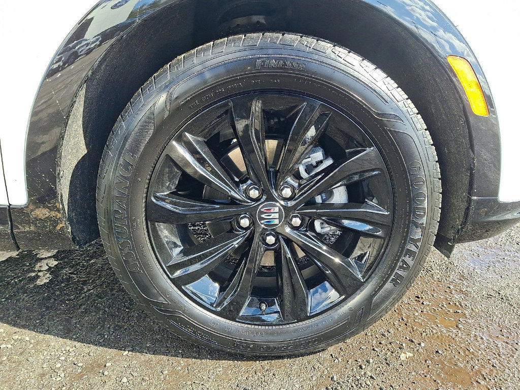 Used 2025 Buick Envista Sport Touring w/ Convenience II Package image 27