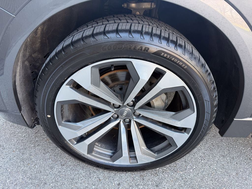 Used 2019 Audi Q8 Prestige w/ Towing Package AWD/4WD image 53