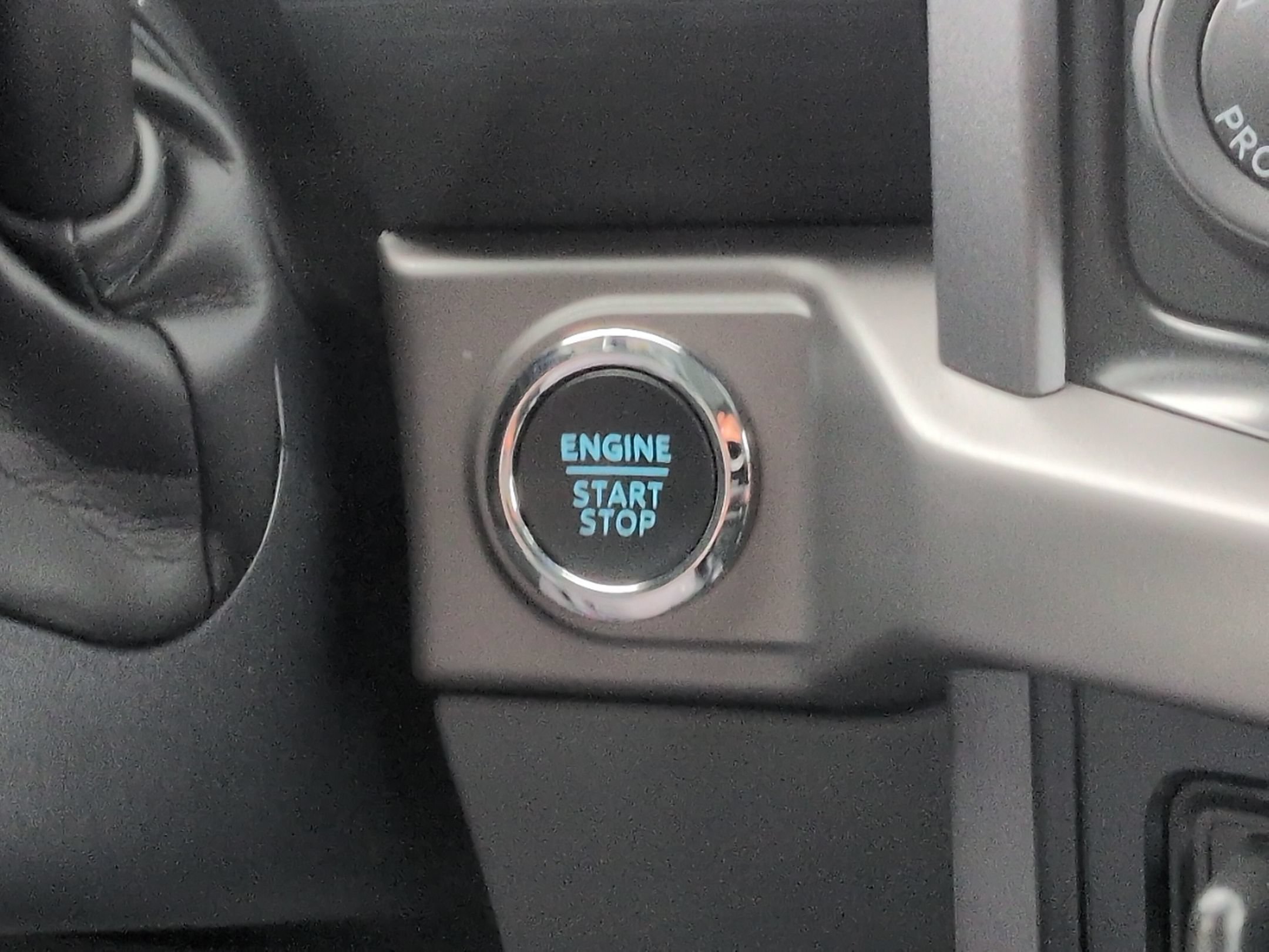 Certified 2025 Ford F150 XLT w/ Equipment Group 303A High AWD/4WD image 28