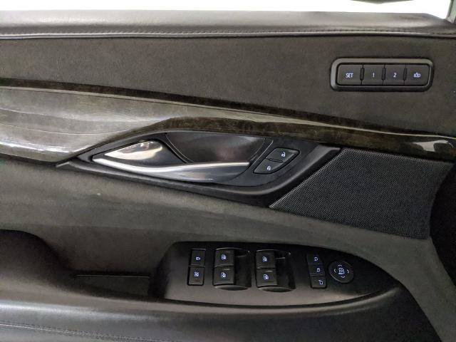 Used 2019 Cadillac Escalade ESV Platinum AWD/4WD image 13
