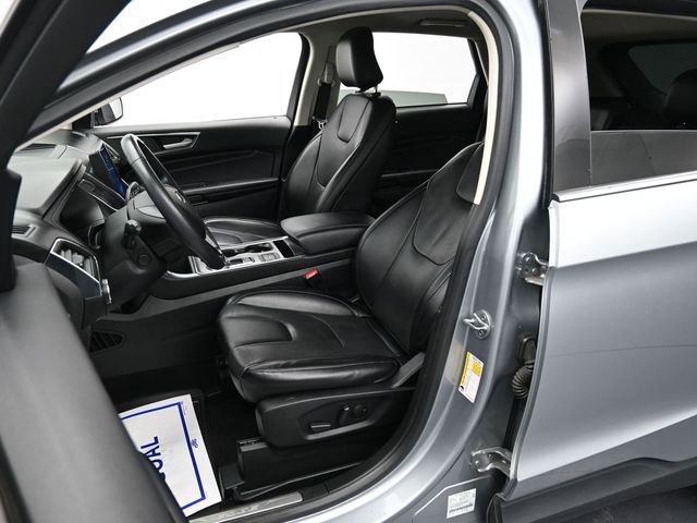 Certified 2022 Ford Edge Titanium w/ Equipment Group 301A image 10