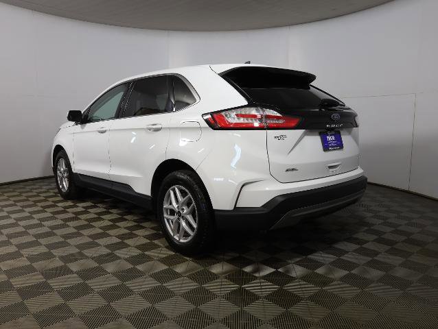 Certified 2024 Ford Edge SEL w/ Convenience Package image 2