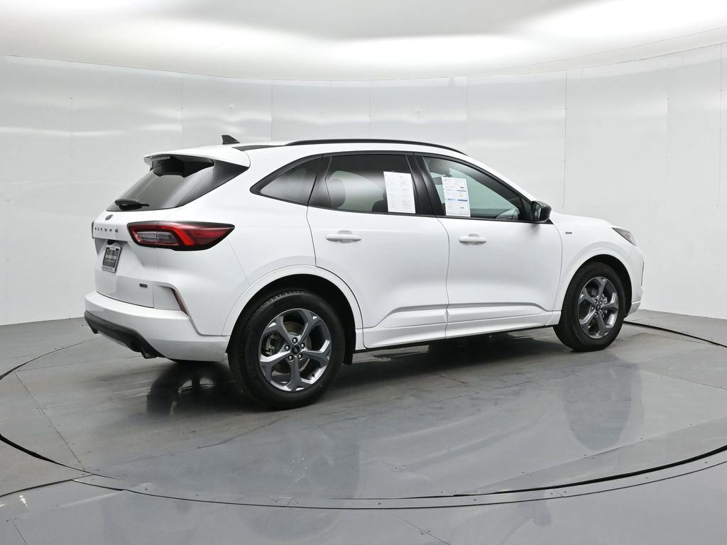 Certified 2023 Ford Escape ST-Line w/ Equipment Group 301A image 15