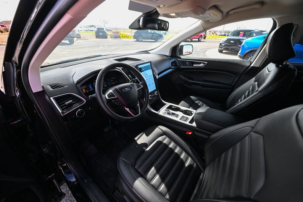Certified 2024 Ford Edge SEL w/ Convenience Package AWD/4WD image 22