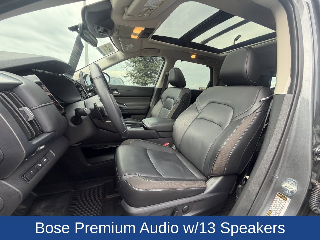 Used 2024 Nissan Pathfinder SL w/ SL Premium Package FWD image 13