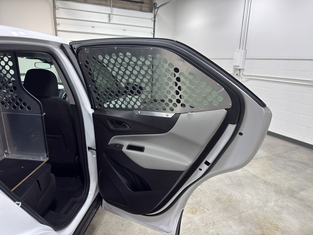 Used 2024 Chevrolet Equinox LT FWD image 17
