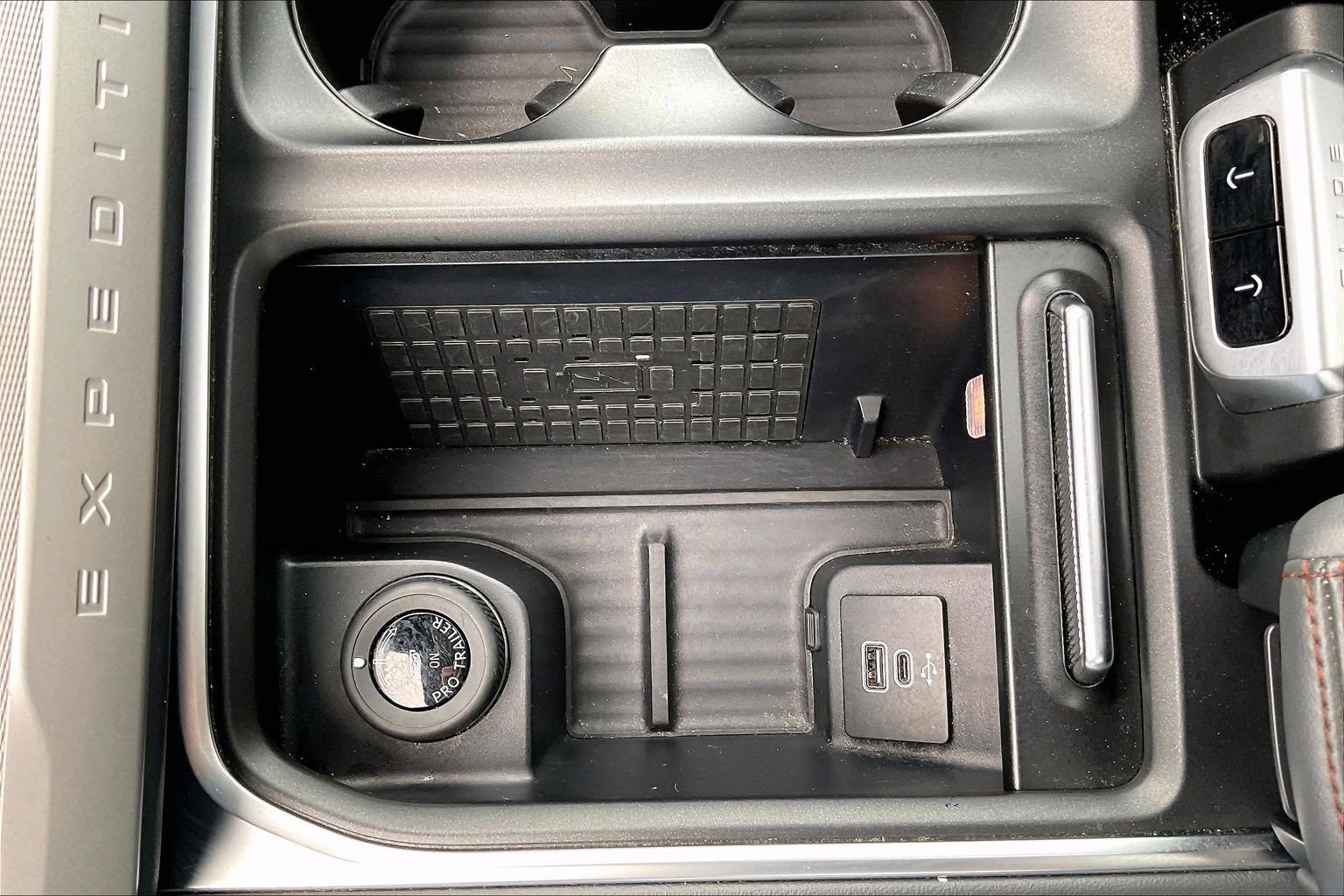 Certified 2025 Ford Expedition Active RWD image 31