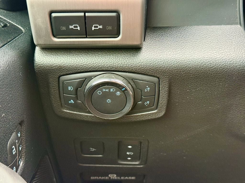 Certified 2020 Ford F350 Platinum AWD/4WD image 21