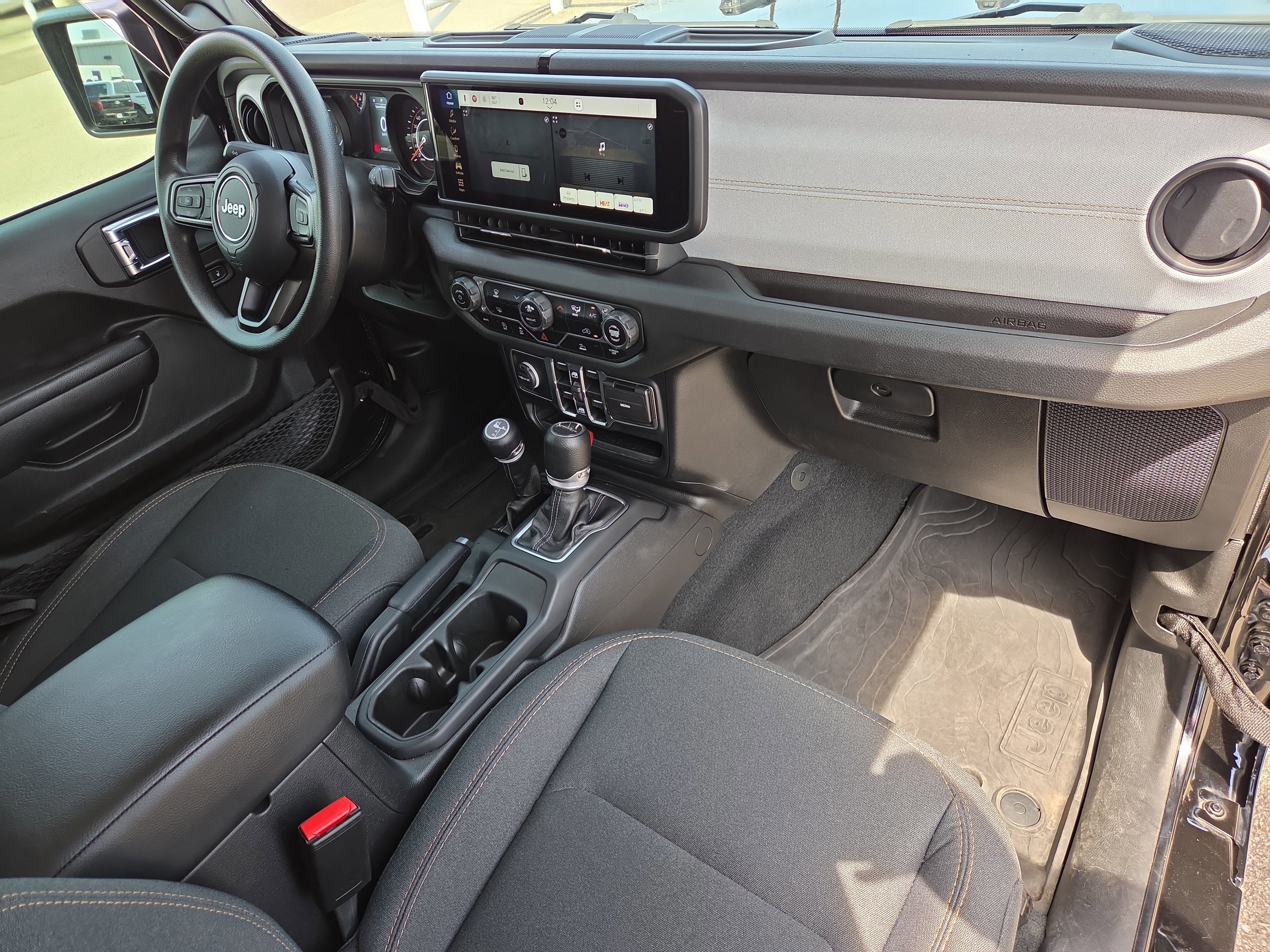 Used 2024 Jeep Gladiator Sport AWD/4WD image 17