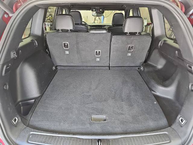 Used 2024 Jeep Grand Cherokee Altitude AWD/4WD image 12