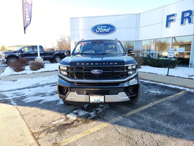 Certified 2025 Ford Expedition Max Platinum image 8