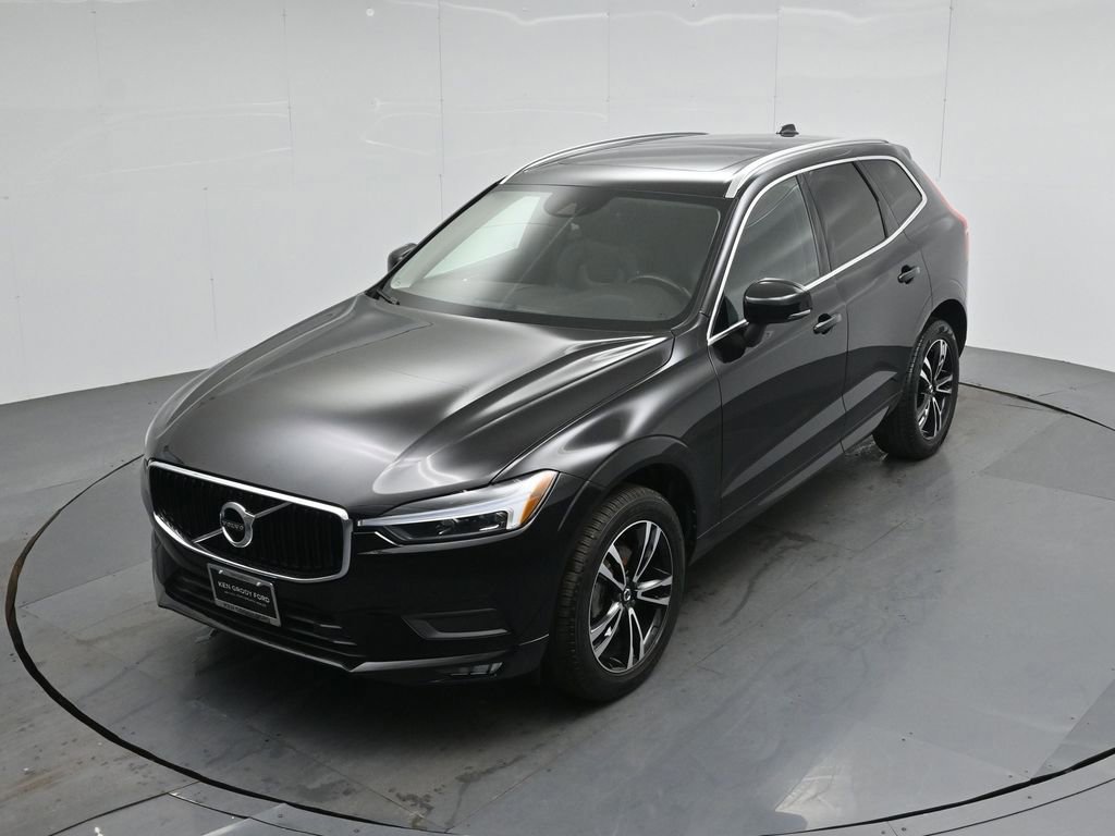 Used 2021 Volvo XC60 T5 Momentum w/ Premium Package image 27