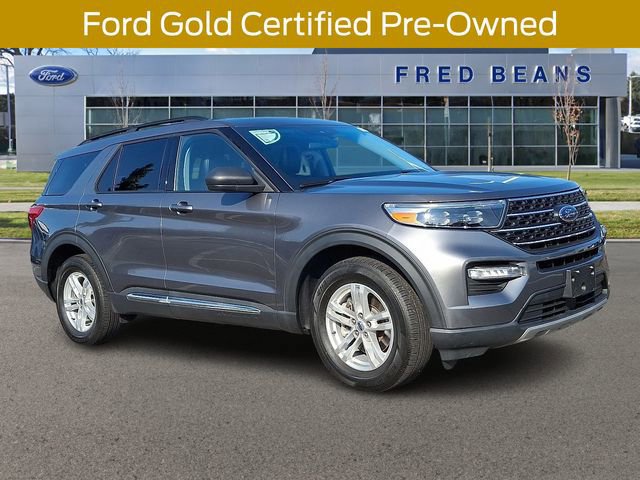 Certified 2022 Ford Explorer XLT w/ Equipment Group 202A image 5