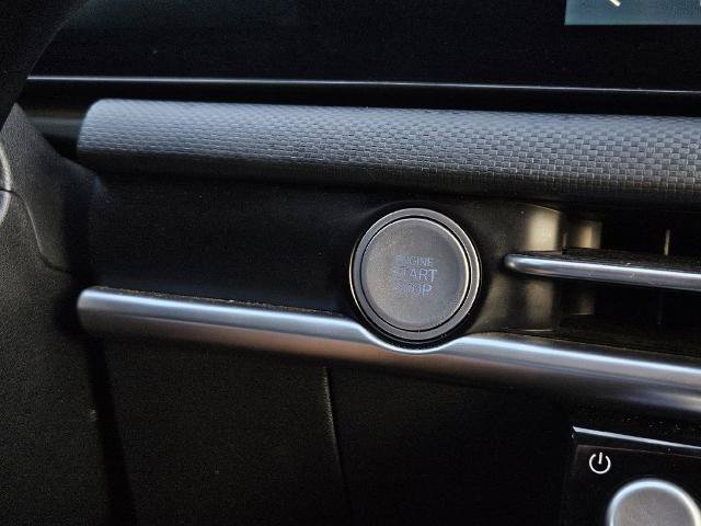 Used 2025 Hyundai Tucson SEL FWD image 25