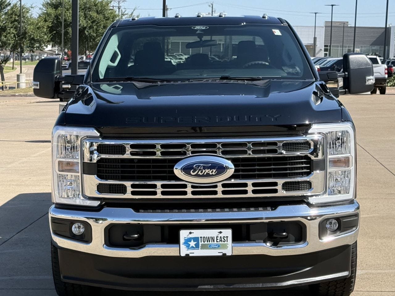 Certified 2026 Ford F250 XLT w/ FX4 Off-Road Package AWD/4WD image 7