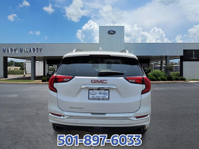 Used 2020 GMC Terrain Denali w/ Denali Premium Package FWD image 4