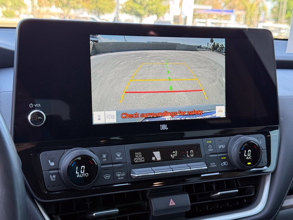 Used 2024 Toyota Grand Highlander AWD image 11
