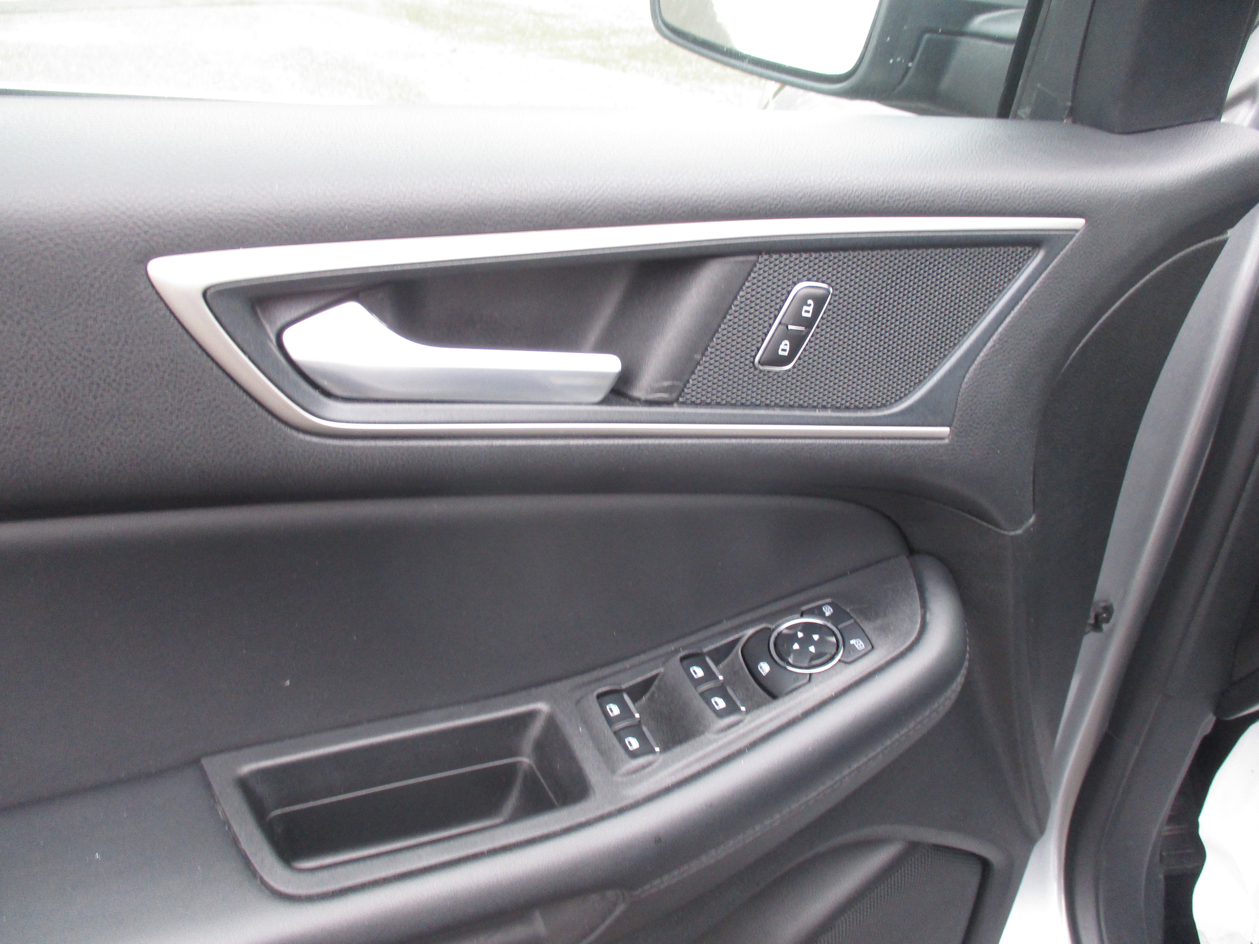 Certified 2024 Ford Edge SEL image 13