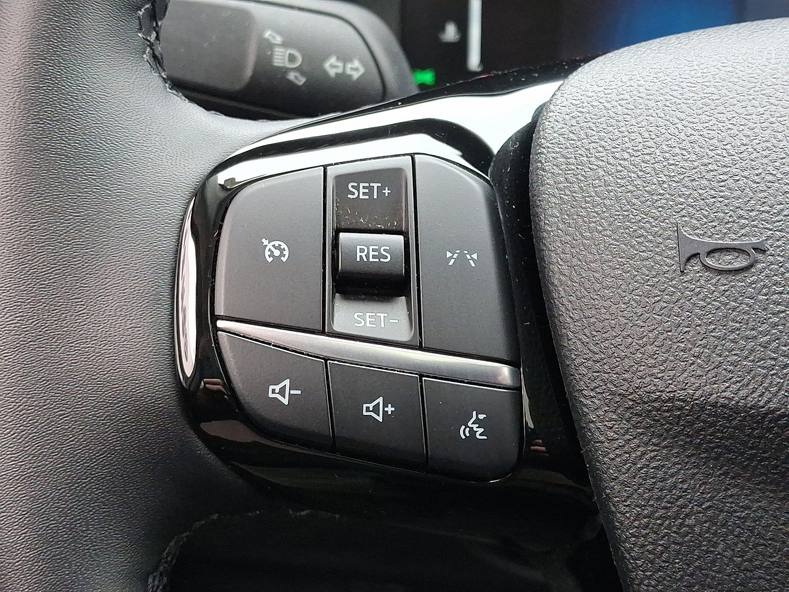 Certified 2023 Ford Escape Active image 23