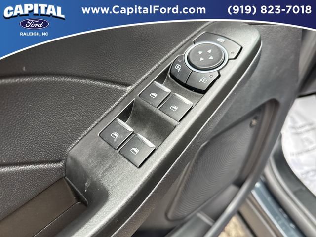 Certified 2022 Ford Escape Titanium w/ Titanium Elite Package image 22