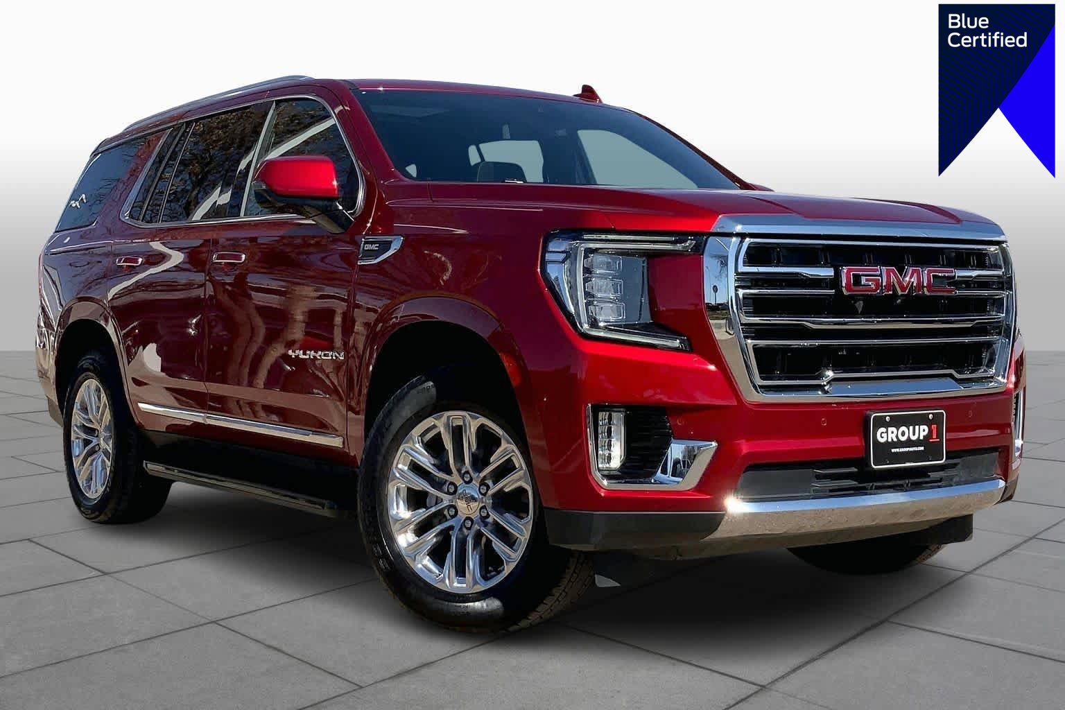 Used 2024 GMC Yukon SLT w/ SLT Premium Package image 1