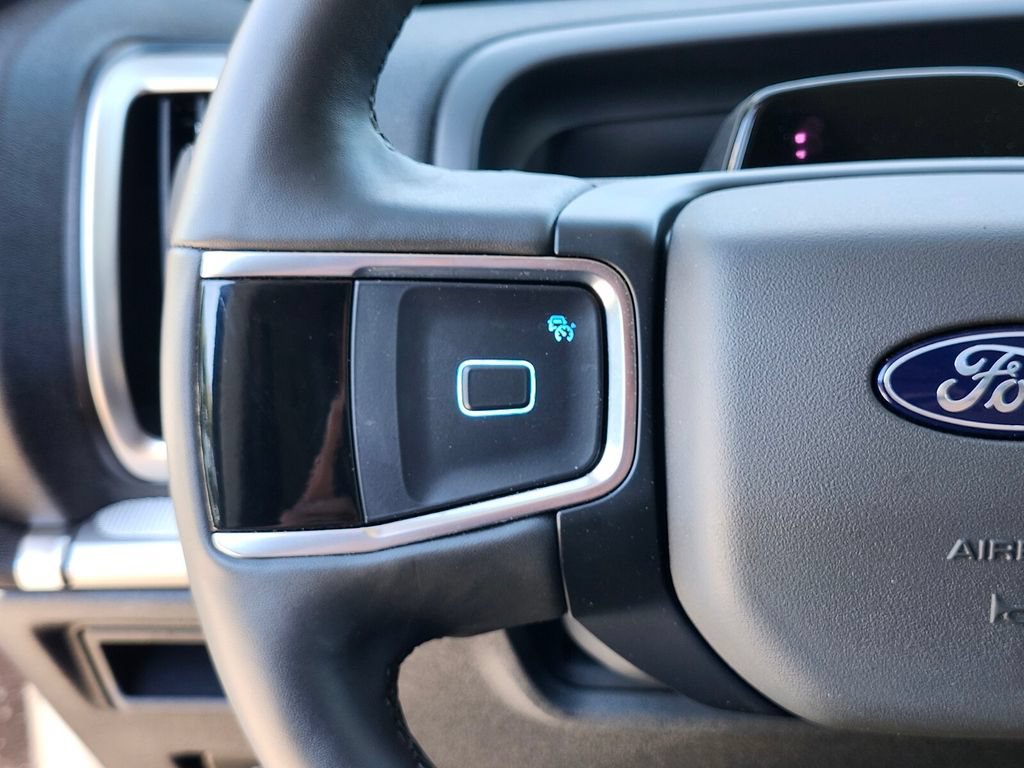 Certified 2025 Ford Expedition Active RWD image 33