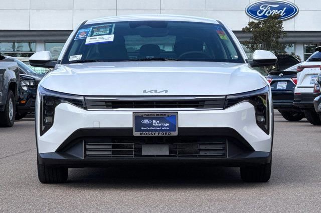 Used 2025 Kia K4 LXS image 9