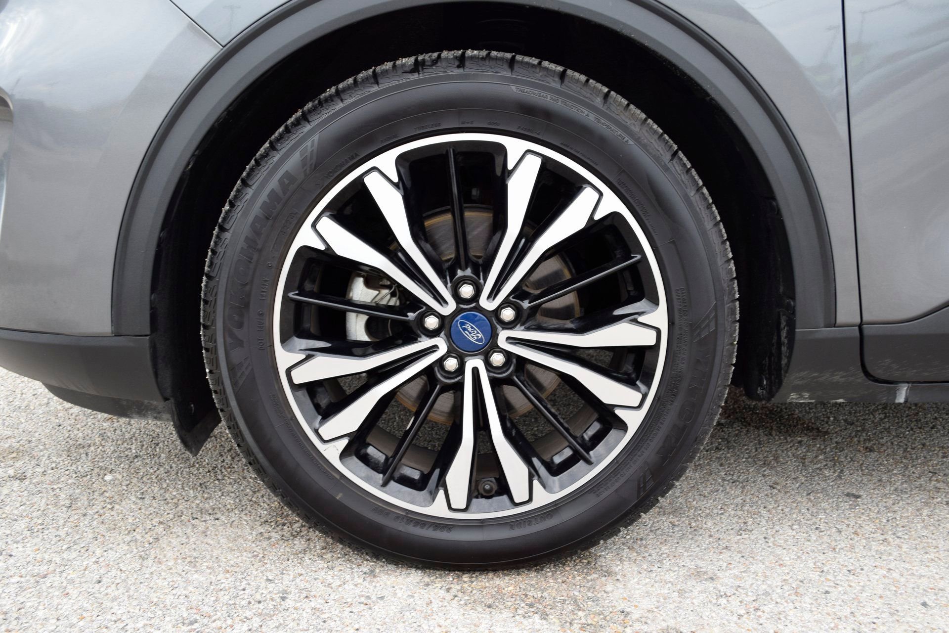 Certified 2022 Ford Escape SE w/ SE Sport Appearance Package image 25