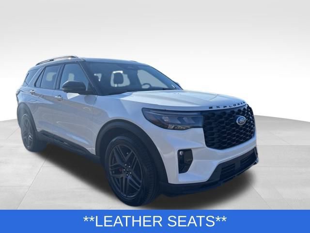 Certified 2025 Ford Explorer ST image 6