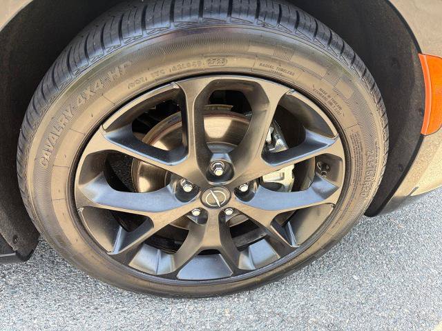 Used 2025 Chrysler Pacifica Limited FWD image 25