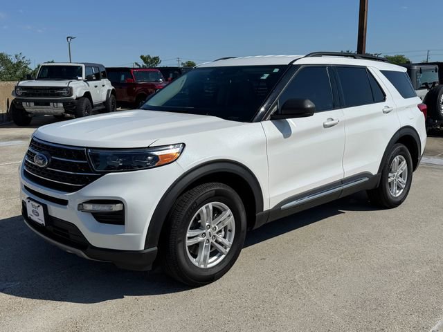 Certified 2023 Ford Explorer XLT w/ Equipment Group 202A AWD/4WD image 12